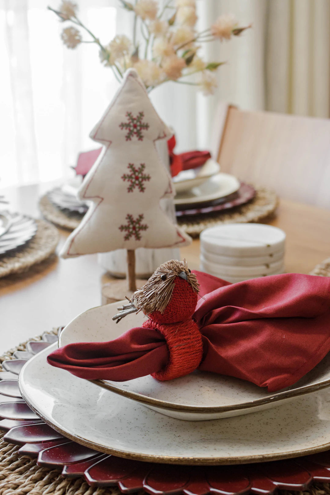 Ozdobte Vánoční Stůl pro Slavnostní Večeři Nejlépe