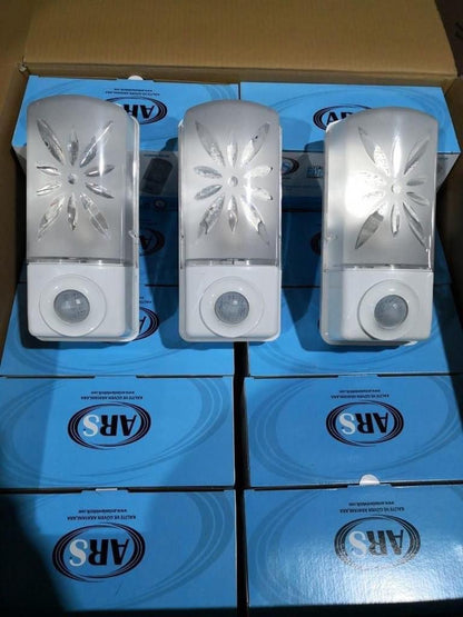 ARS Daystar IP20 - nástěnné svítidlo přisazené E27 bílá s pohybovým senzorem / čidlem PIR, pro vnitřní instalaci, 341327