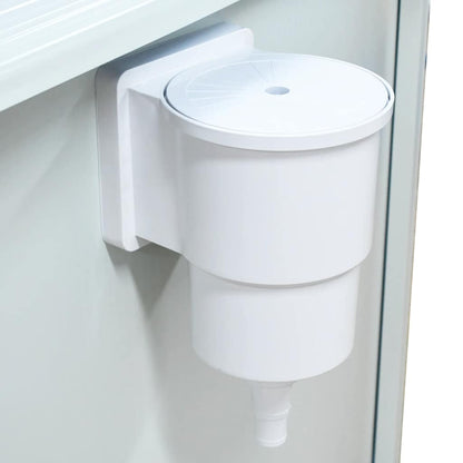 S Ocelovou Stěnou Bílý