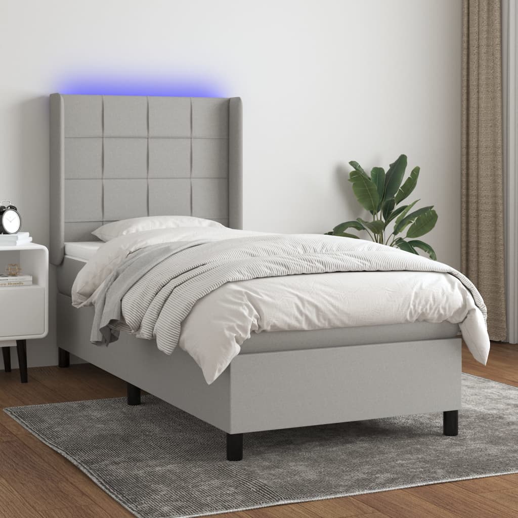 Box Spring Postel S Matrací A Led Textil Světle Šedá