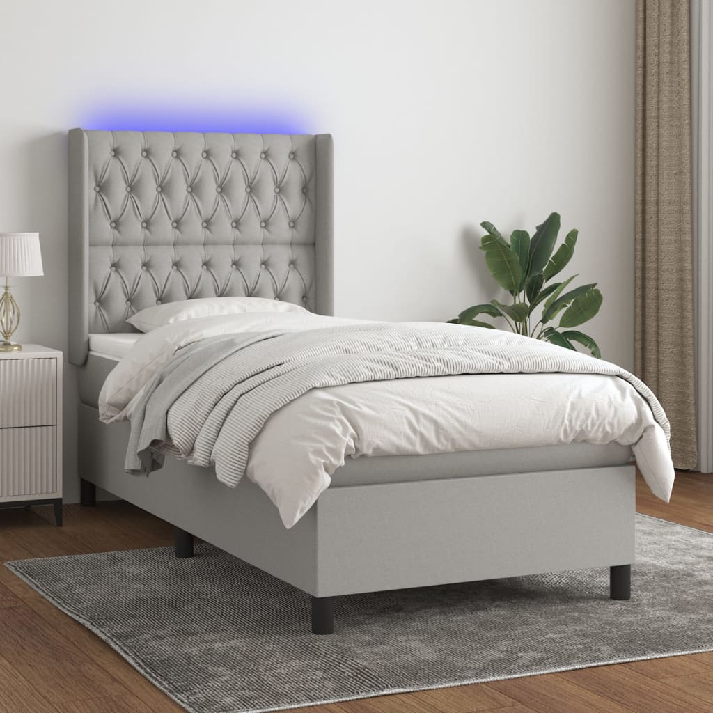 Box Spring Postel S Matrací A Led Textil Světle Šedá