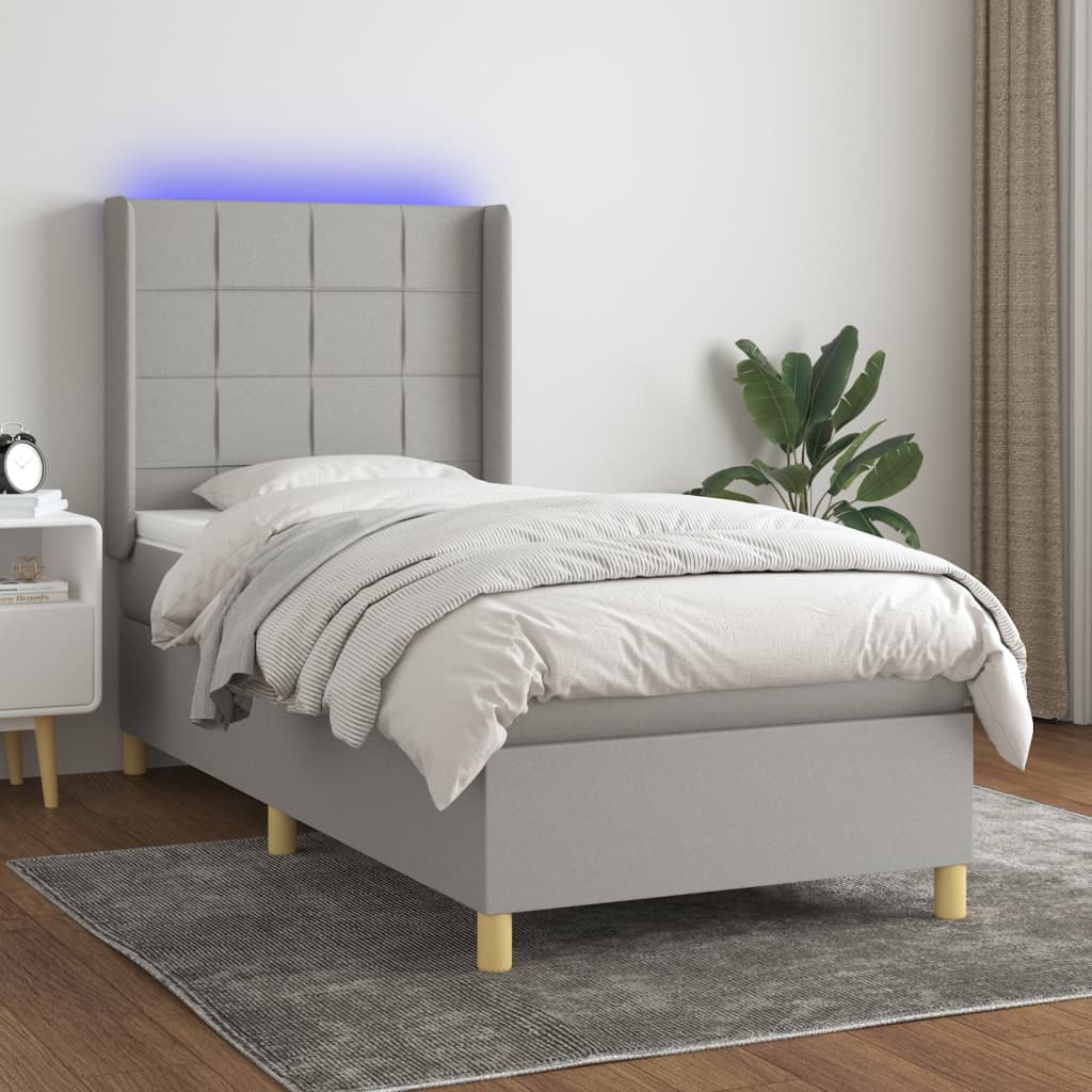 Box Spring Postel S Matrací A Led Textil Světle Šedá