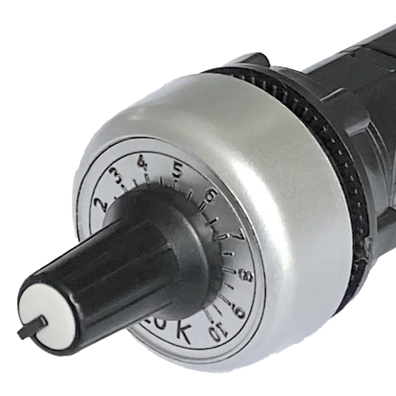 Potenciometr 10 kΩ / 5 kΩ jednootáčkový IP64 průměr zadlabačky 22 mm