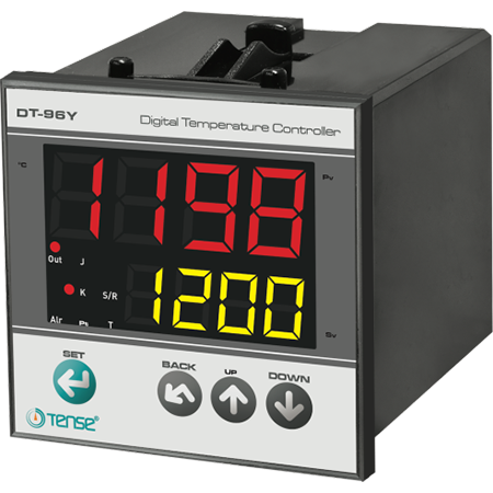 PID regulátor teploty pro montáž do panelu až 1750°C