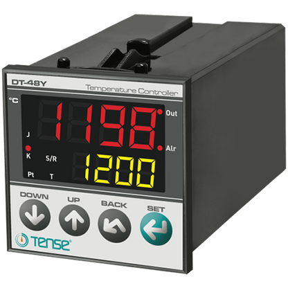 PID regulátor teploty pro montáž do panelu až 1750°C