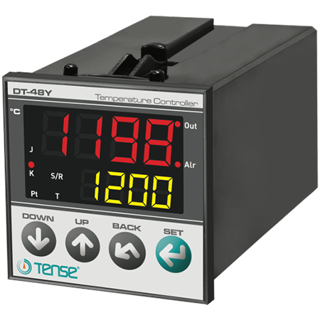 PID regulátor teploty pro montáž do panelu až 1750°C